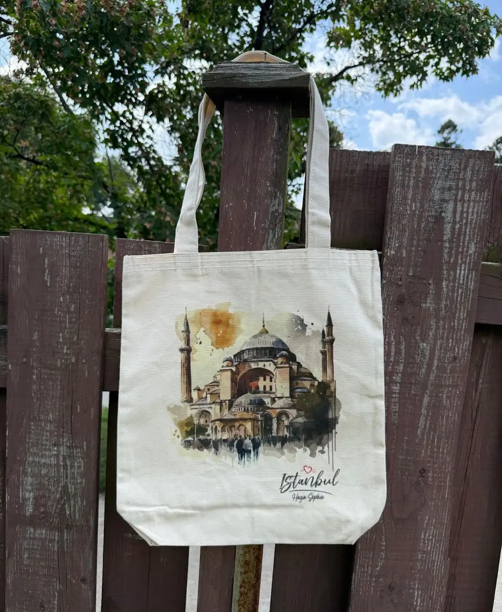 Istanbul Tote Bag: a watercolour of Hagia Sophia.
